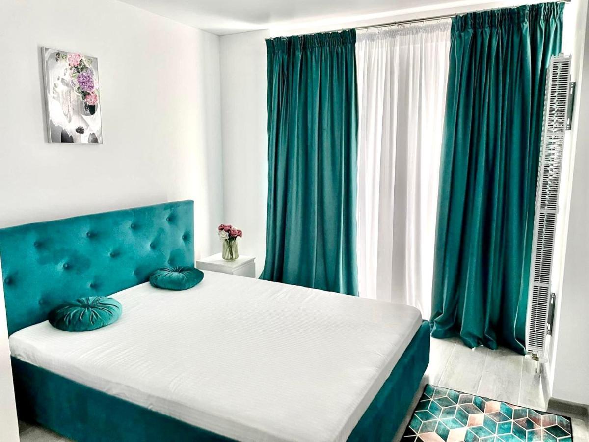 Dominic 2 Beds 1 Sofa Parking Pool Apartament By Alezzi Nord10 Apartamento Năvodari Exterior foto